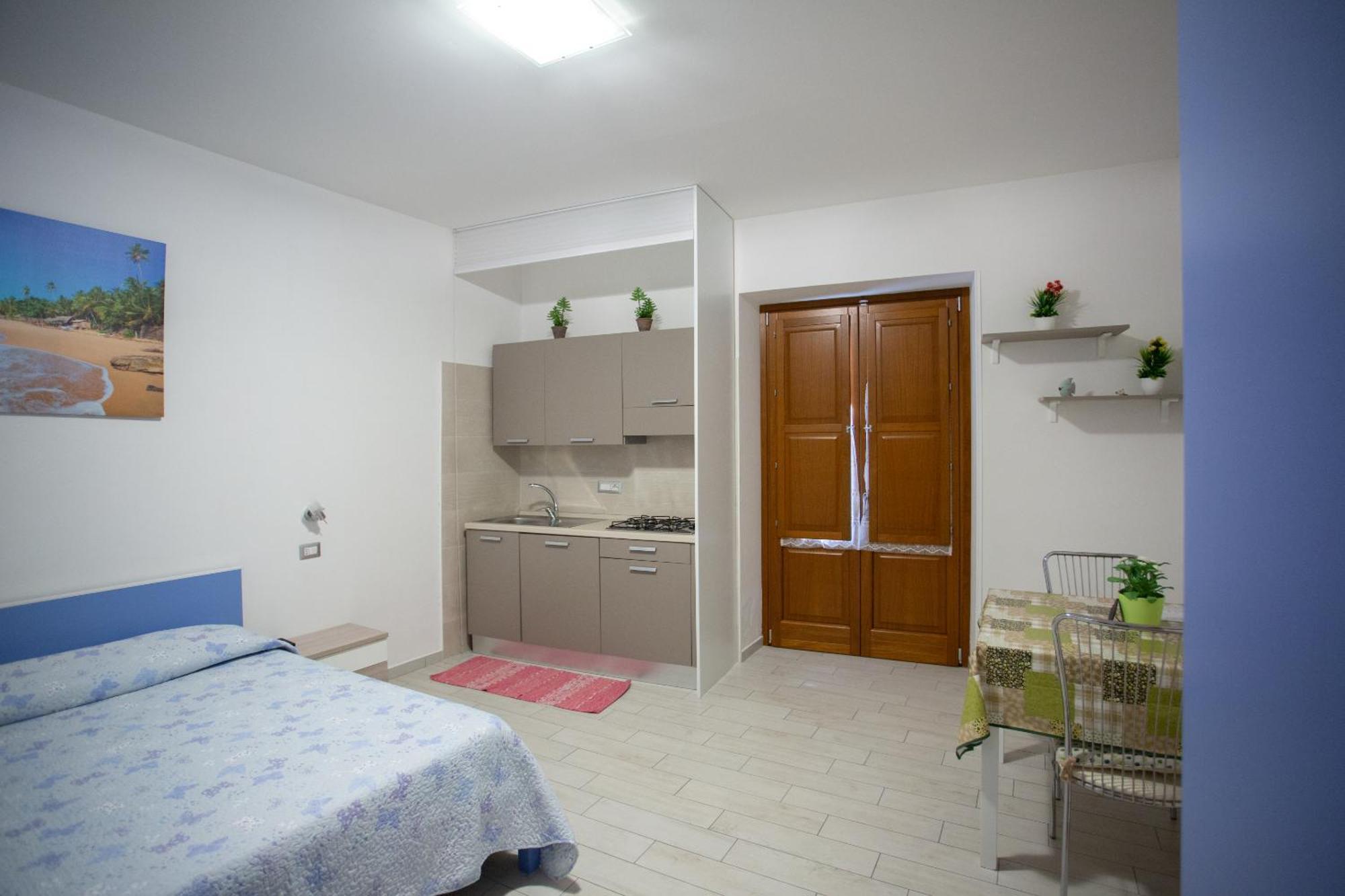 Odissea Residence E Rooms Санта-Марія-ді-Кастеллабате Номер фото